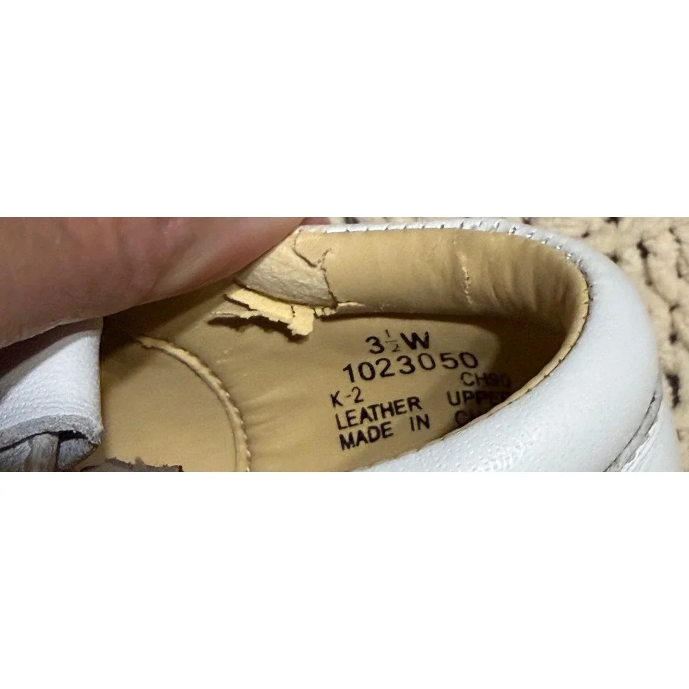 Stride Rite White Leather Mary Jane T-Strap Floral Baby Shoes 3.5W 1023050